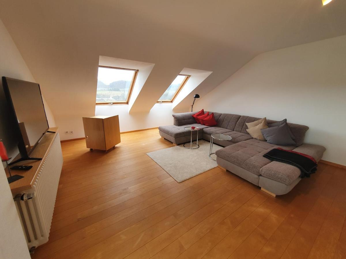 Ferienwohnung Nussbaum Merzig Esterno foto