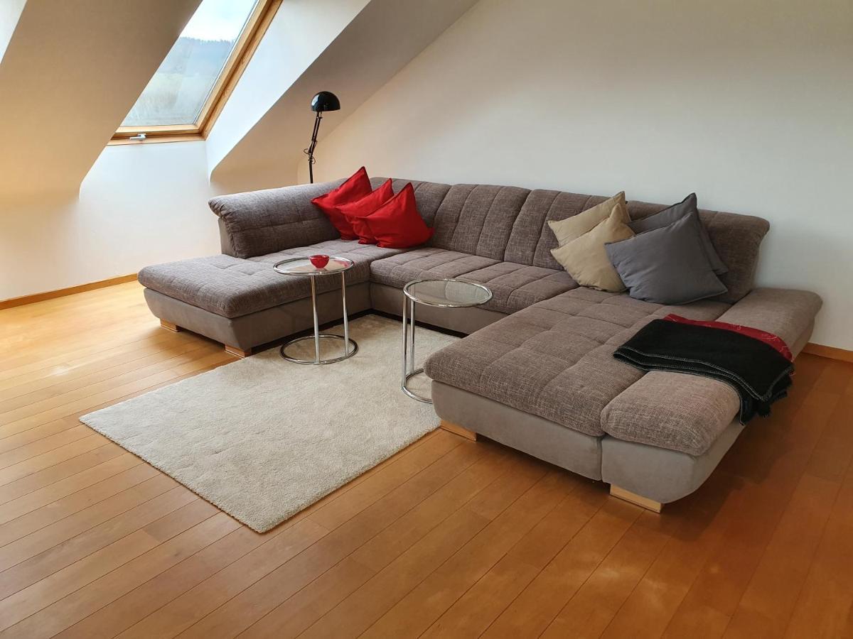 Ferienwohnung Nussbaum Merzig Esterno foto